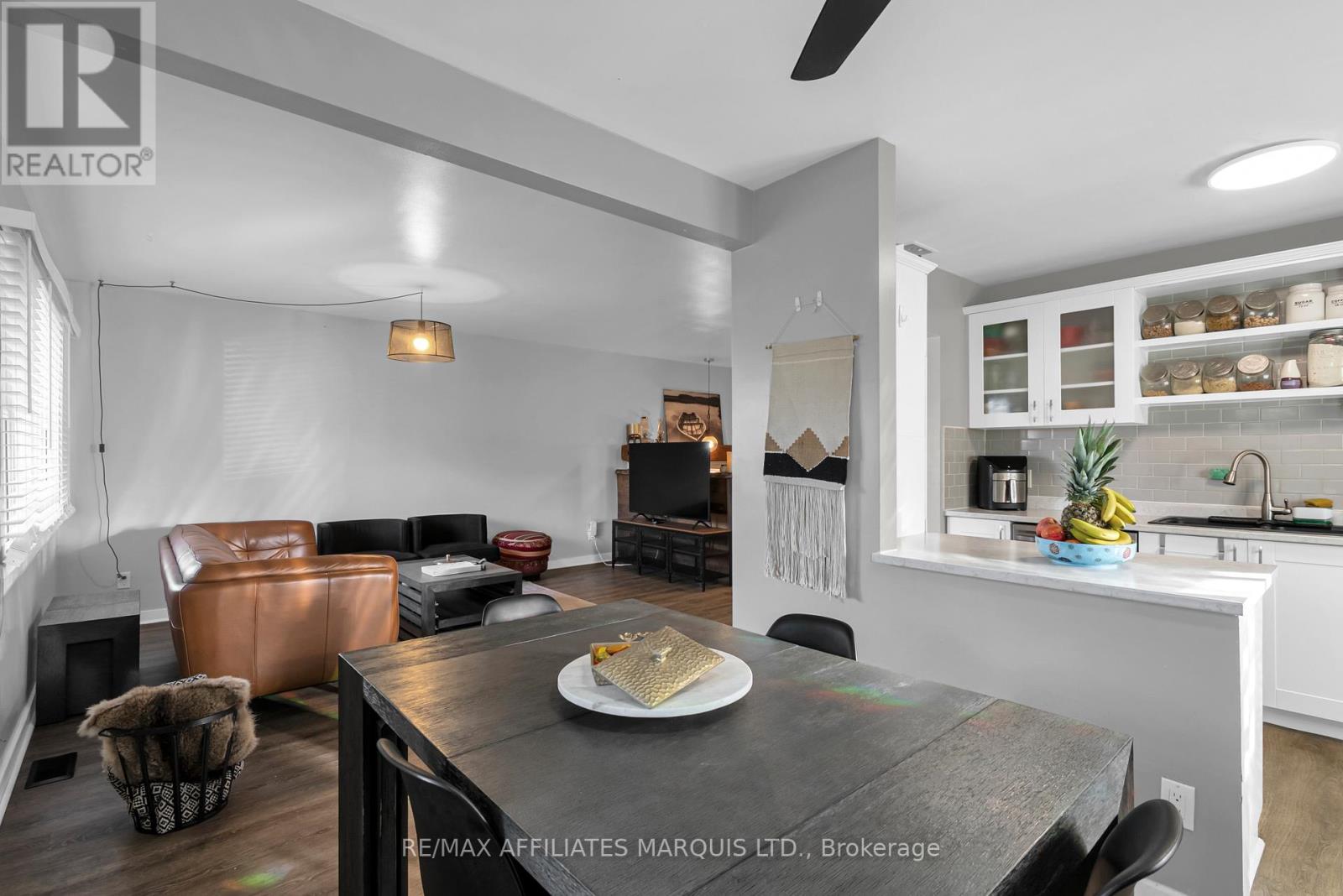 403 Susan Avenue, Cornwall, Ontario  K6J 2E1 - Photo 6 - X12450892