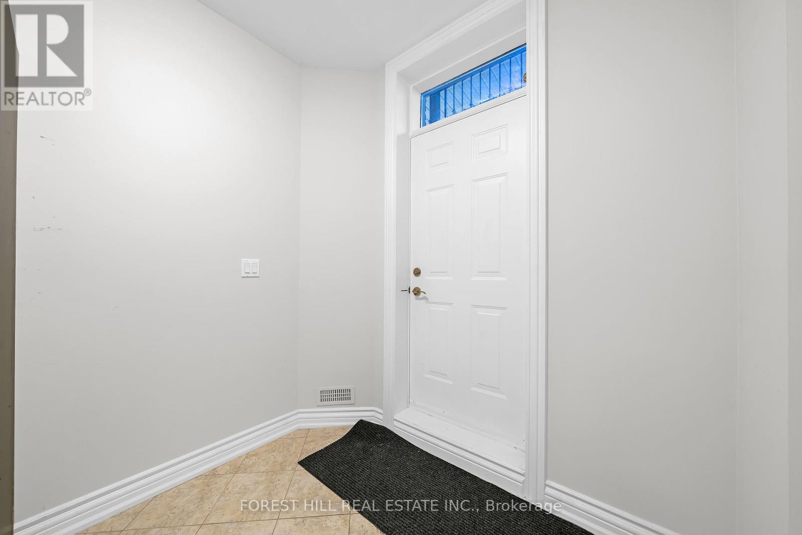Bsmt B - 106 Nipigon Avenue, Toronto, Ontario  M2M 2W2 - Photo 2 - C12450669