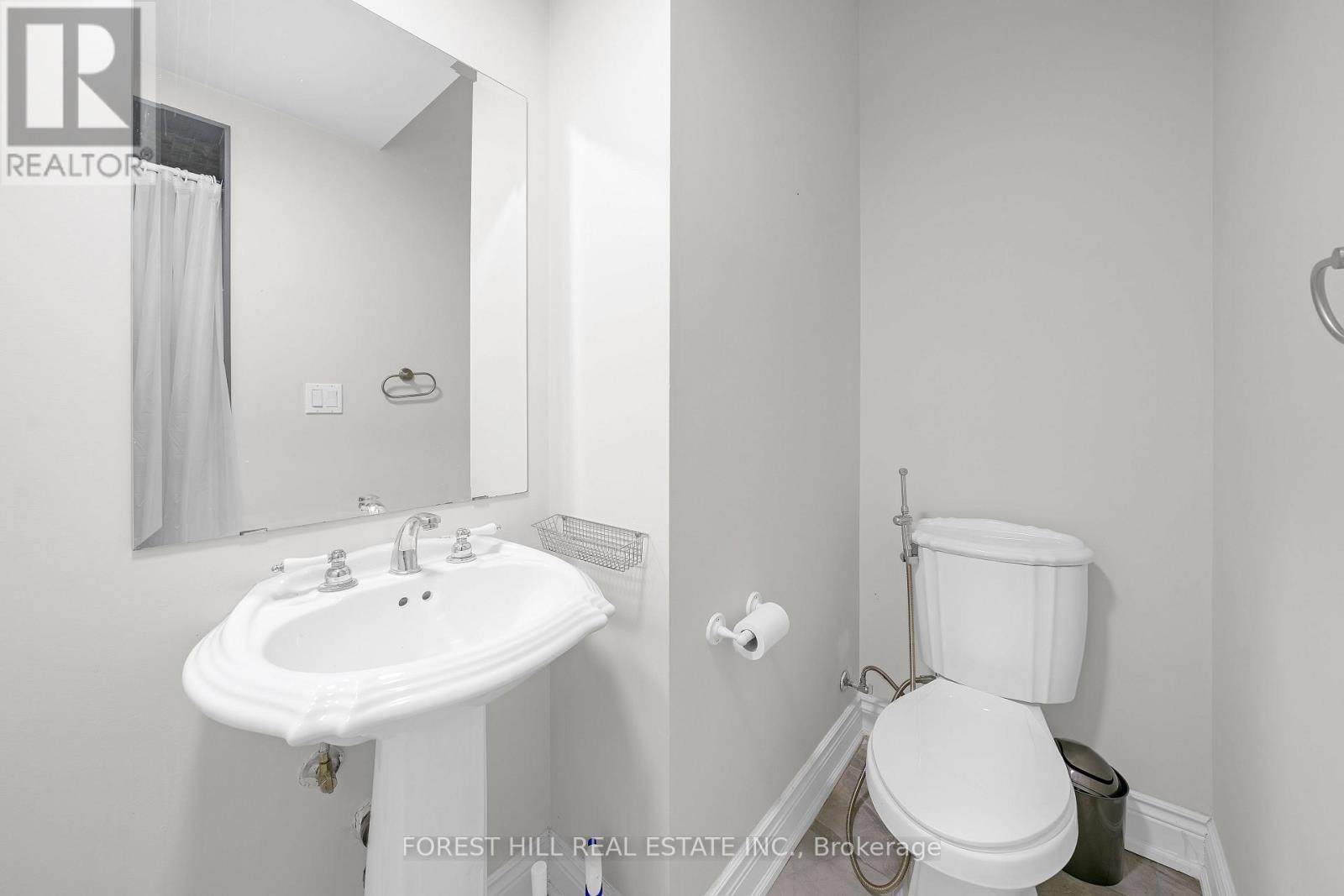 Bsmt B - 106 Nipigon Avenue, Toronto, Ontario  M2M 2W2 - Photo 5 - C12450669