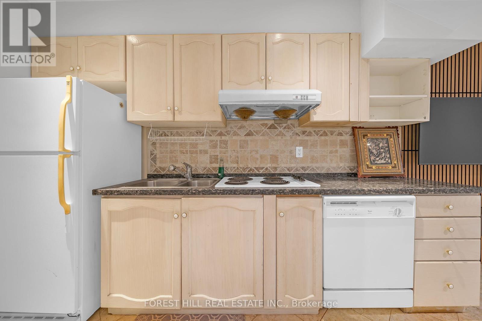 Bsmt B - 106 Nipigon Avenue, Toronto, Ontario  M2M 2W2 - Photo 13 - C12450669