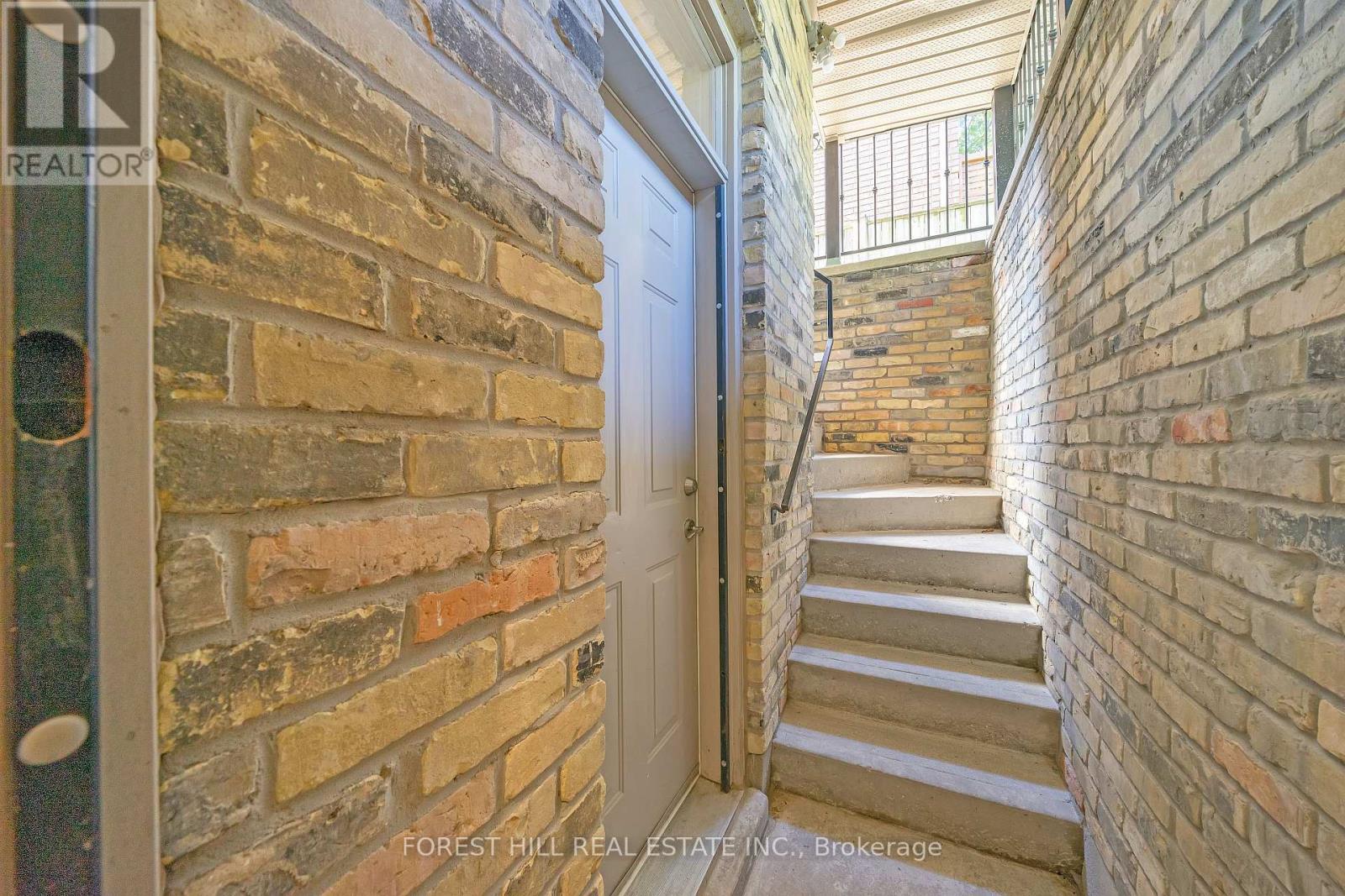 Bsmt A - 106 Nipigon Avenue, Toronto, Ontario  M2M 2W2 - Photo 13 - C12450655