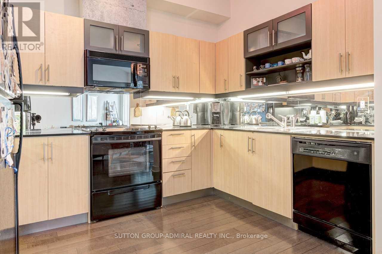 201 - 350 Wellington Street W, Toronto, Ontario  M5V 3W9 - Photo 13 - C12450850