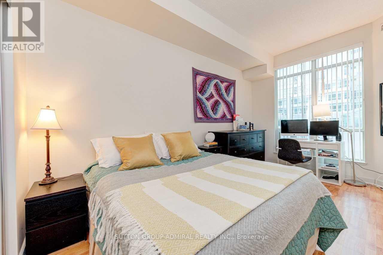 201 - 350 Wellington Street W, Toronto, Ontario  M5V 3W9 - Photo 16 - C12450850