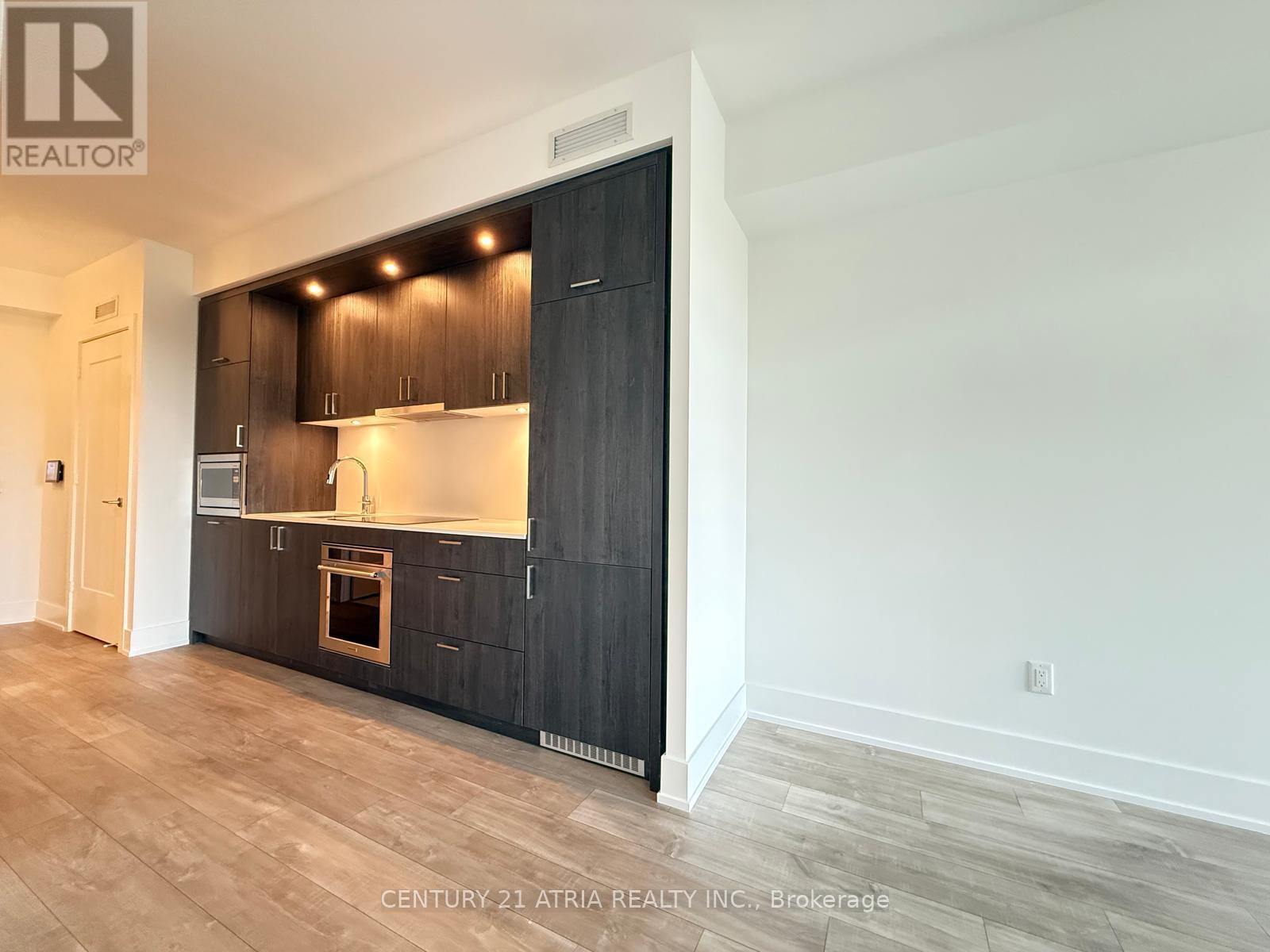 329 - 259 The Kingsway, Toronto, Ontario  M9A 0G2 - Photo 3 - W12449776