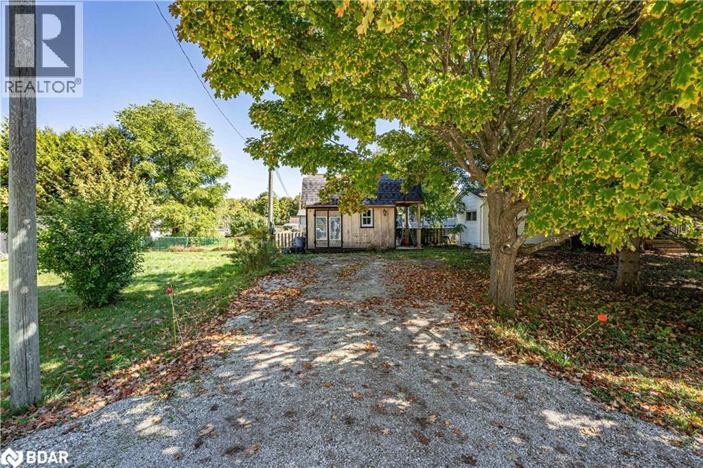 2 East Street, Angus, Ontario  L3W 0A5 - Photo 3 - 40774754