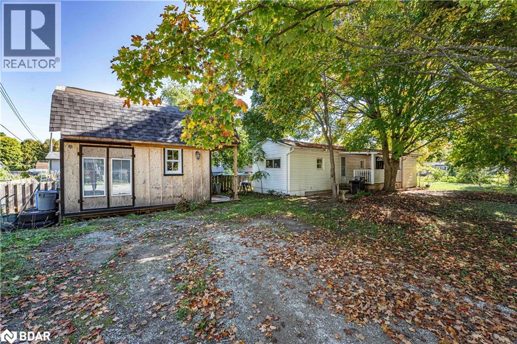 2 East Street, Angus, Ontario  L3W 0A5 - Photo 2 - 40774754