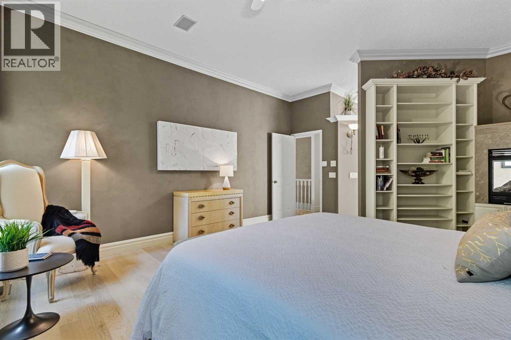 60 Woodpark Close Sw, Calgary, Alberta  T2W 6G9 - Photo 18 - A2256676