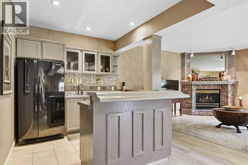 60 Woodpark Close Sw, Calgary, Alberta  T2W 6G9 - Photo 29 - A2256676