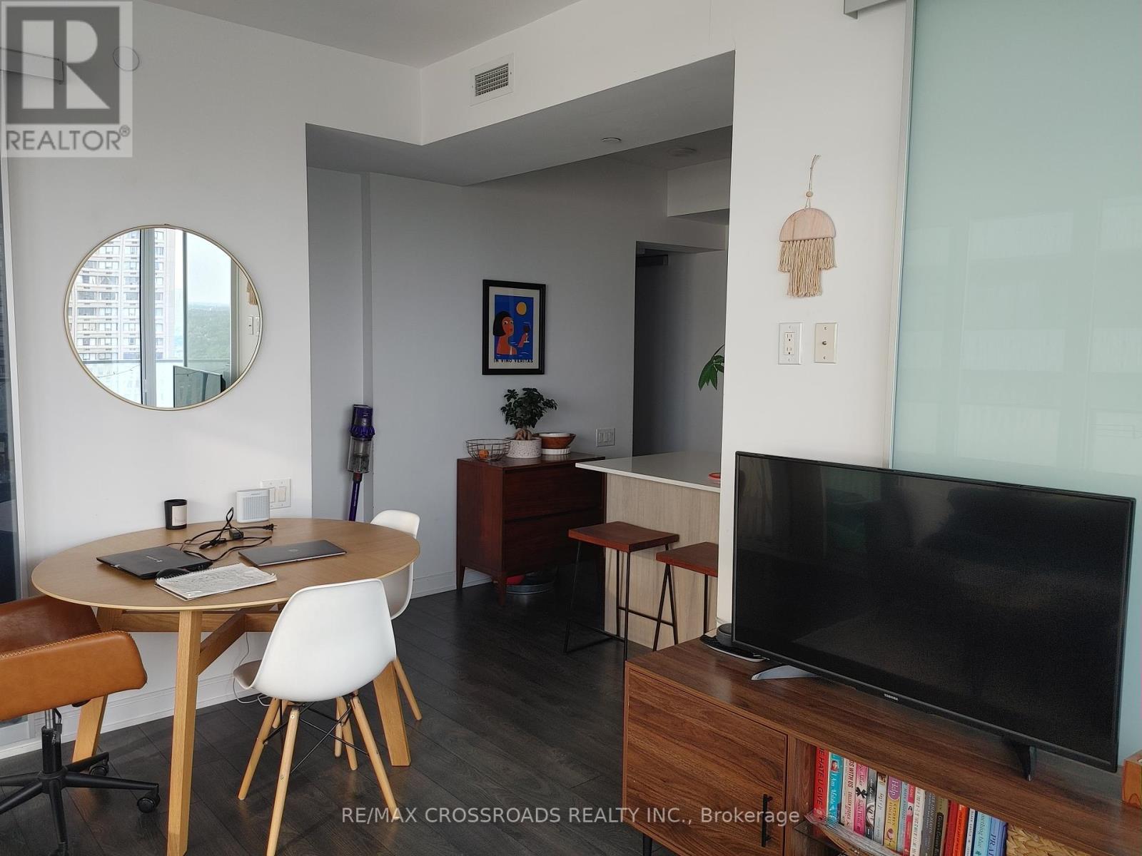 3009 - 42 Charles Street E, Toronto, Ontario  M4Y 1N3 - Photo 5 - C12450890