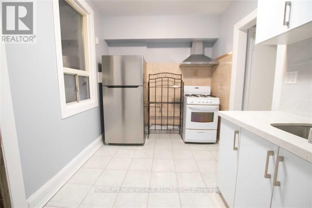 2nd Floor - 1104 College Street, Toronto, Ontario  M6H 1B3 - Photo 10 - C12450899