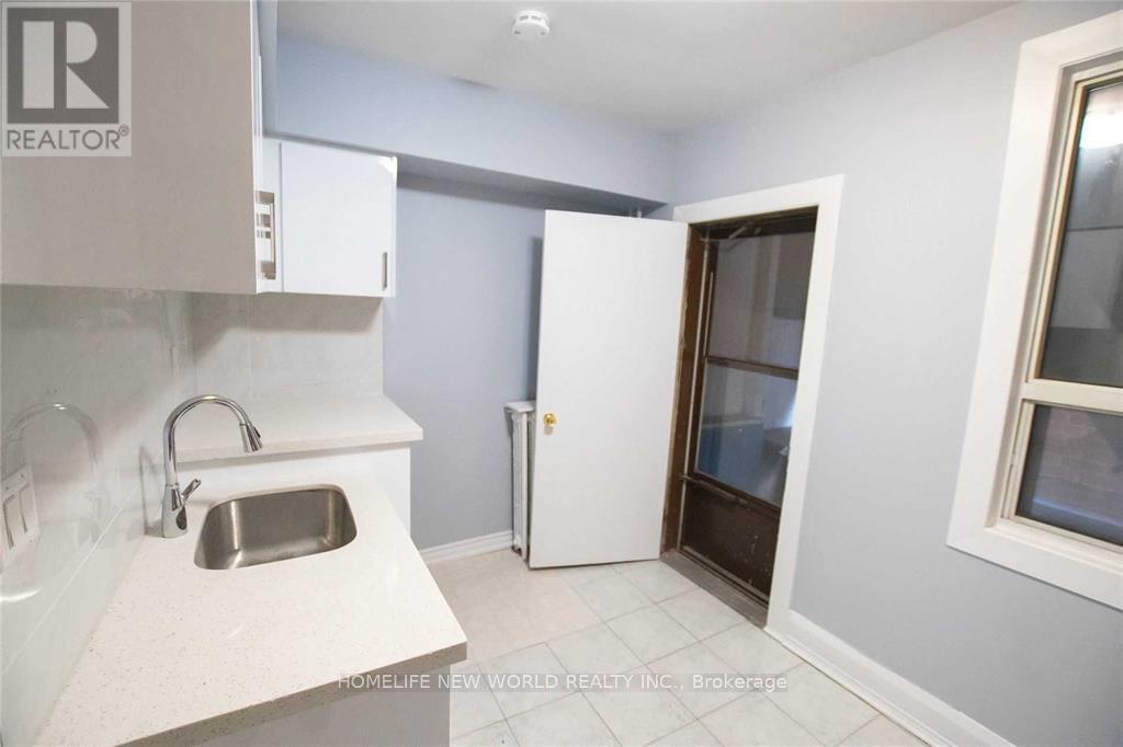 2nd Floor - 1104 College Street, Toronto, Ontario  M6H 1B3 - Photo 11 - C12450899