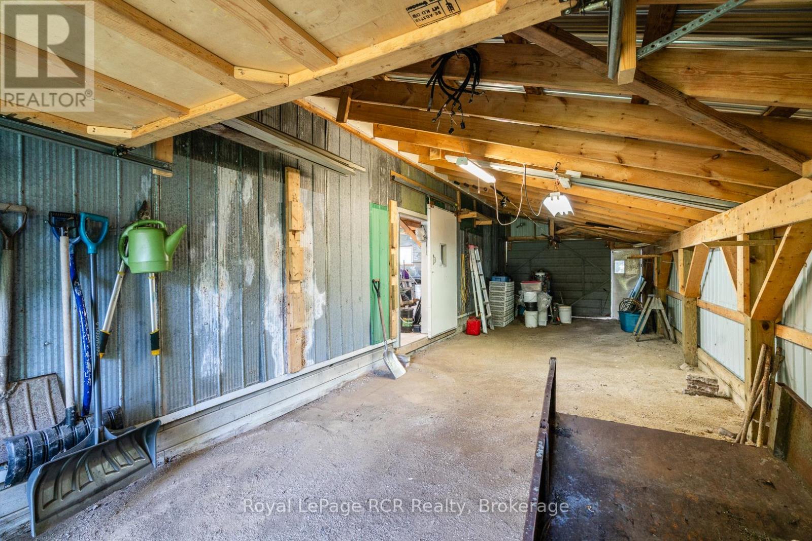 74074 10 Side Road, West Grey, Ontario  N0G 1S0 - Photo 45 - X12450900