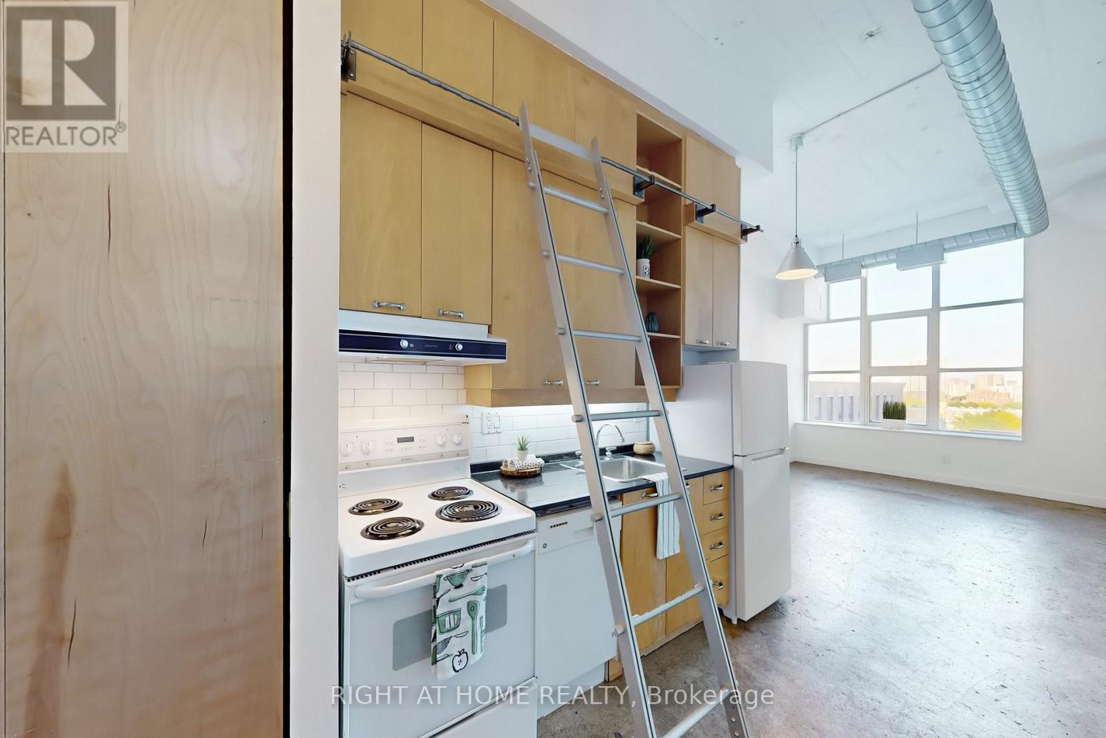 1046 - 155 Dalhousie Street, Toronto, Ontario  M5B 2P7 - Photo 8 - C12449537