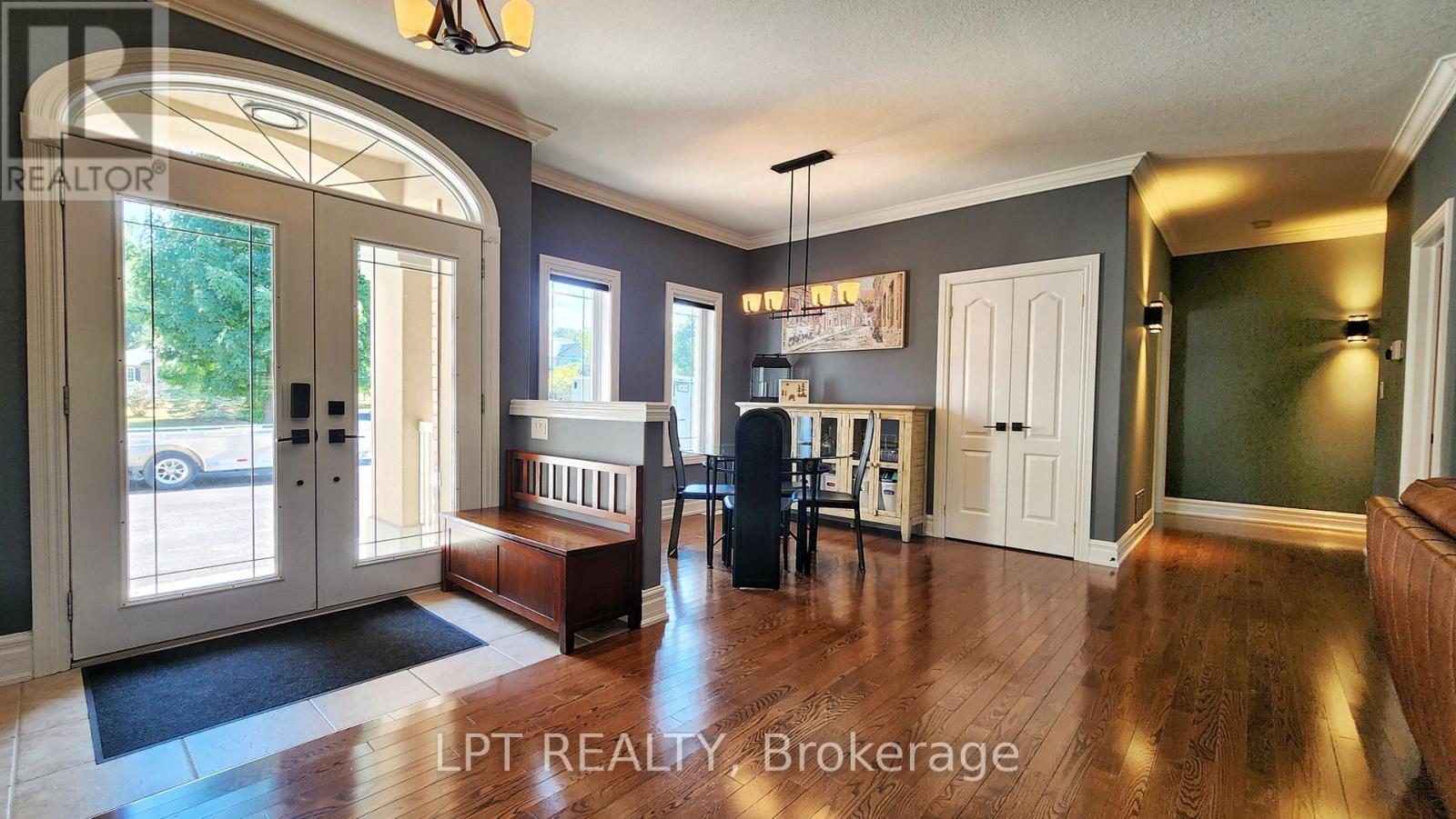 18 Eder Trail, Springwater, Ontario  L0L 1Y3 - Photo 5 - S12450876