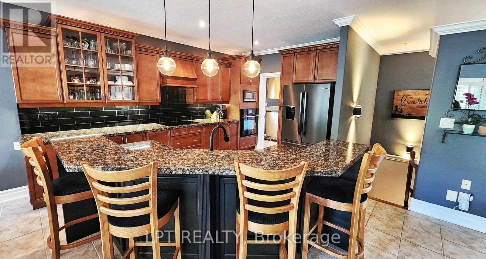 18 Eder Trail, Springwater, Ontario  L0L 1Y3 - Photo 9 - S12450876