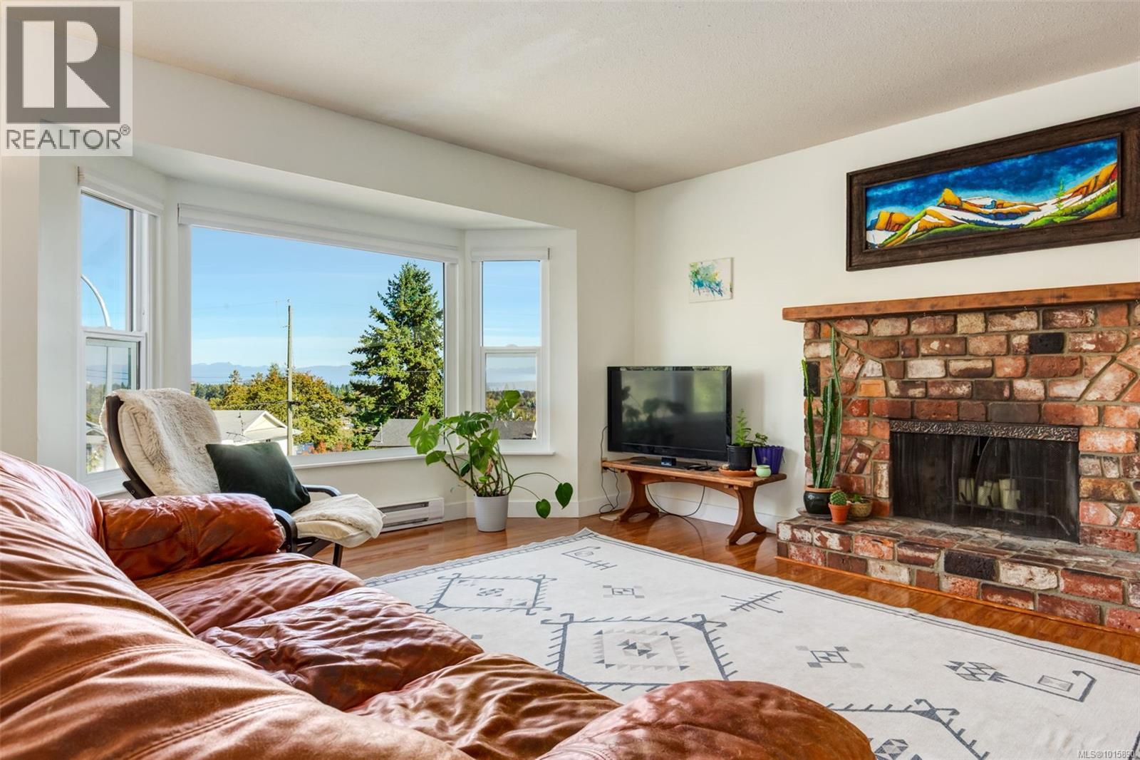 913 Spring Pl, Nanaimo, British Columbia  V9R 6C3 - Photo 3 - 1015890