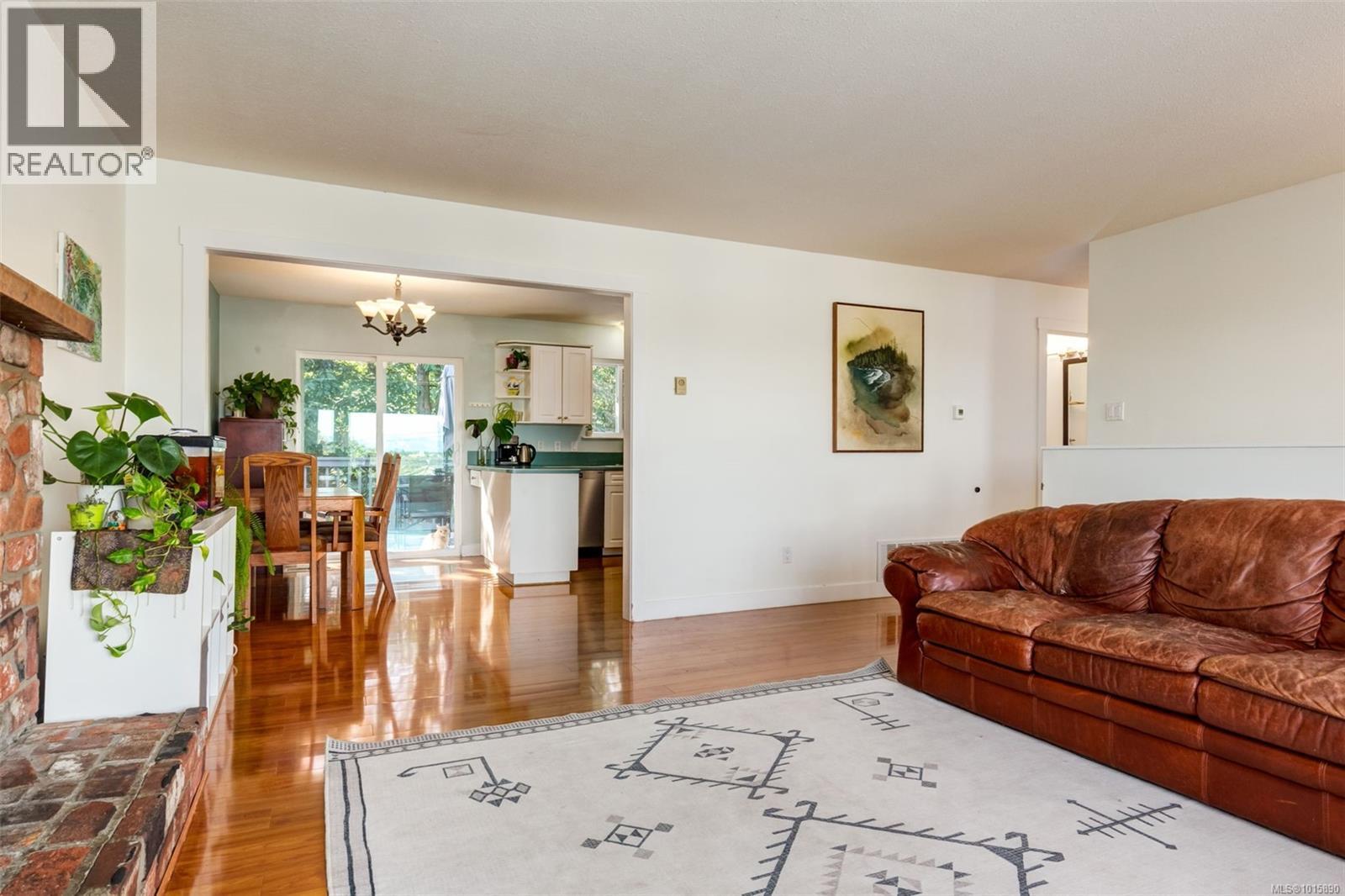 913 Spring Pl, Nanaimo, British Columbia  V9R 6C3 - Photo 4 - 1015890