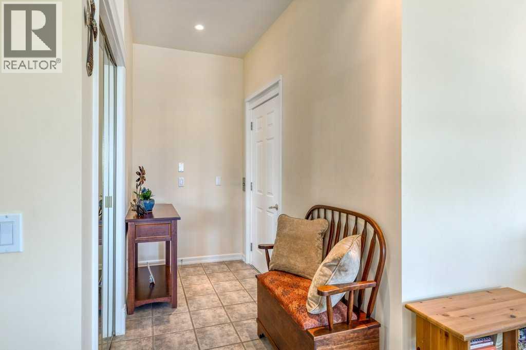 3r, 147 Crawford Drive, Cochrane, Alberta  T4C 2G7 - Photo 3 - A2257685