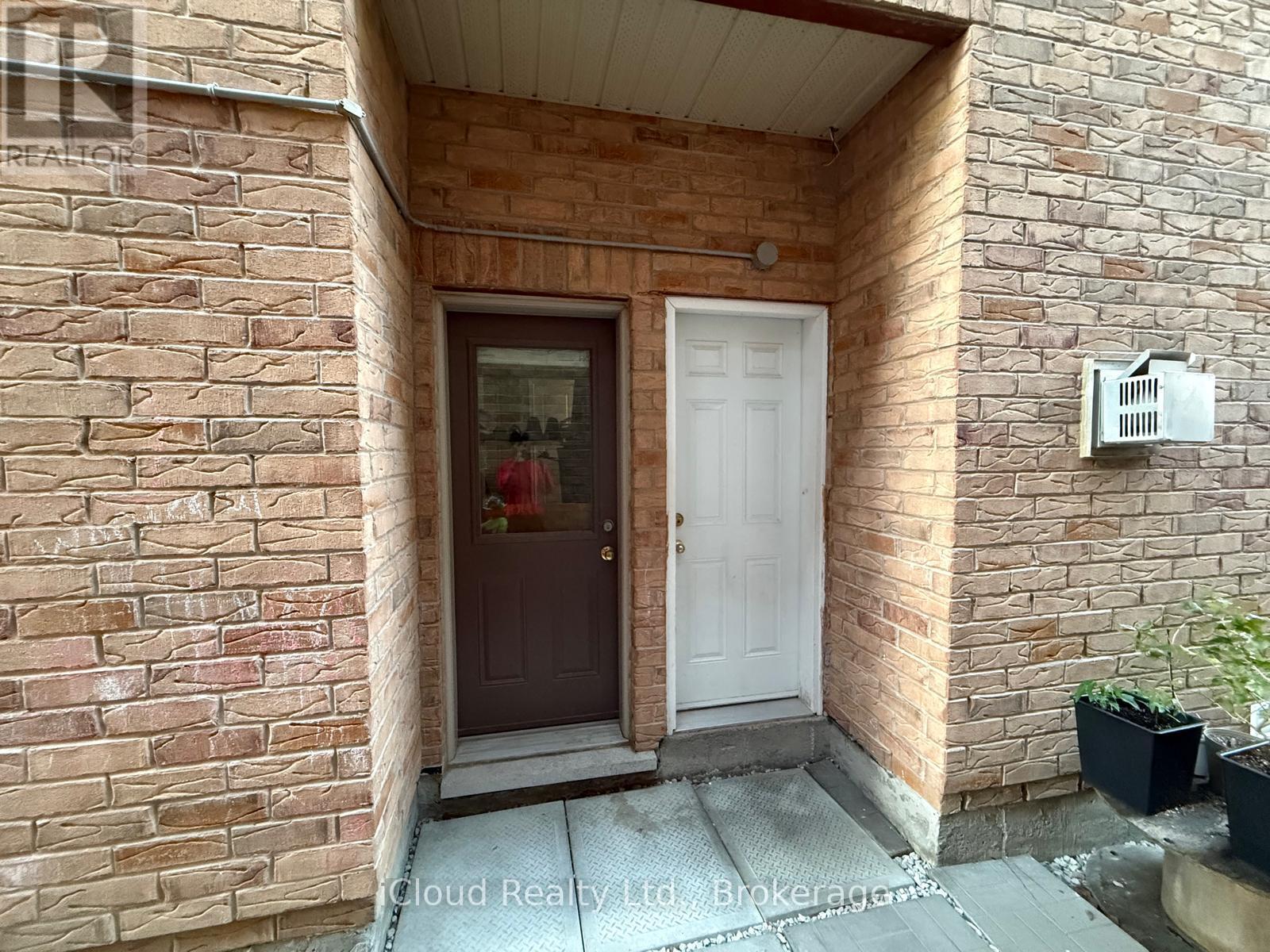 BSMT - 61 TEMPLEHILL ROAD, Brampton, Ontario
