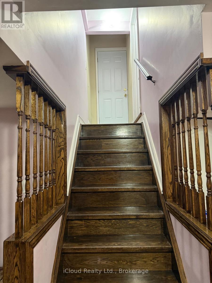 Bsmt - 61 Templehill Road, Brampton, Ontario  L6R 3S4 - Photo 4 - W12450888