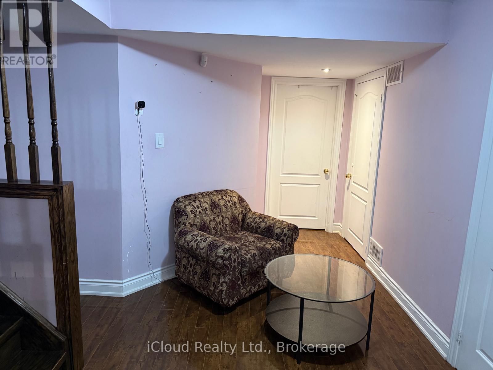 Bsmt - 61 Templehill Road, Brampton, Ontario  L6R 3S4 - Photo 7 - W12450888