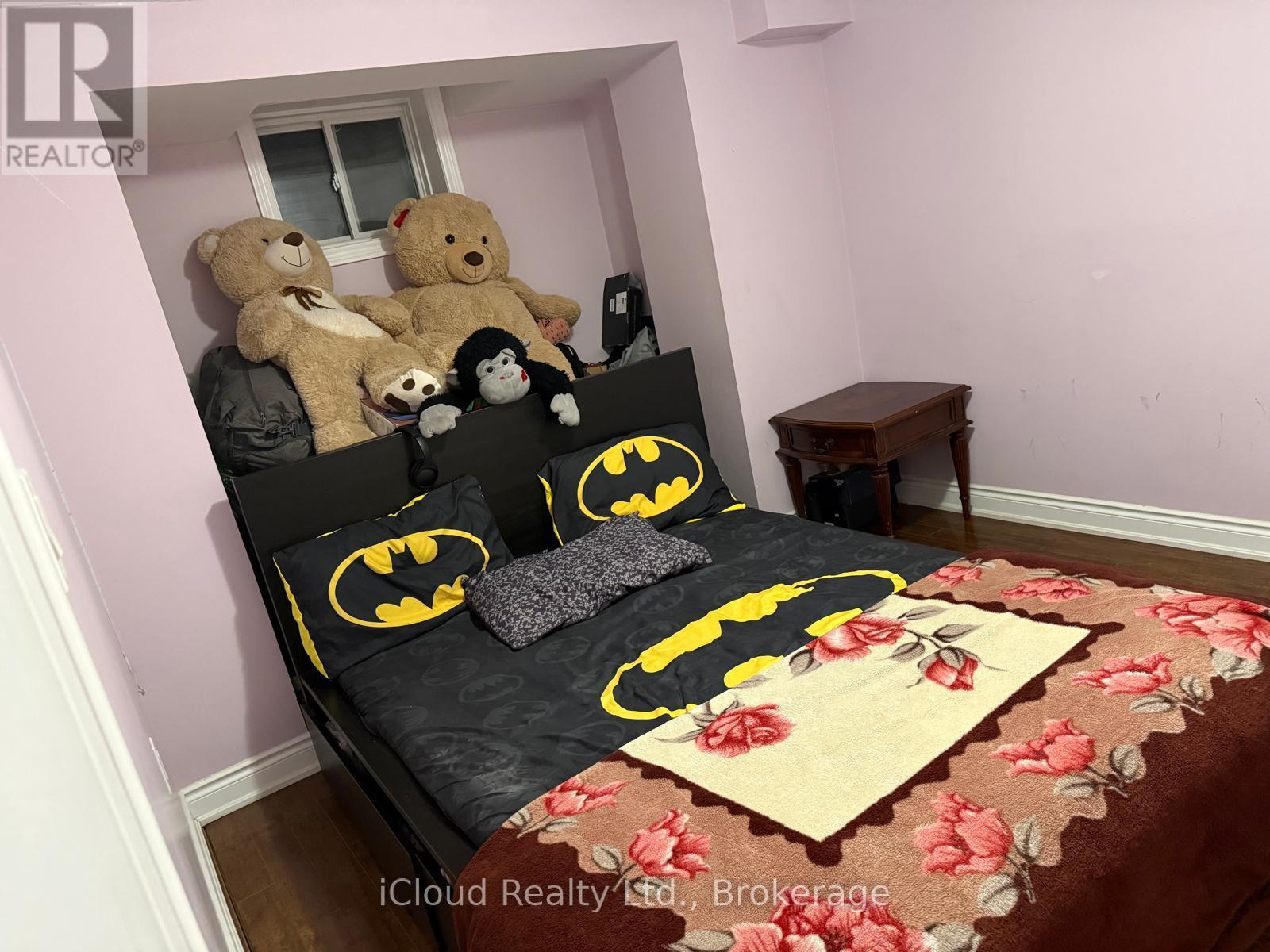 Bsmt - 61 Templehill Road, Brampton, Ontario  L6R 3S4 - Photo 8 - W12450888