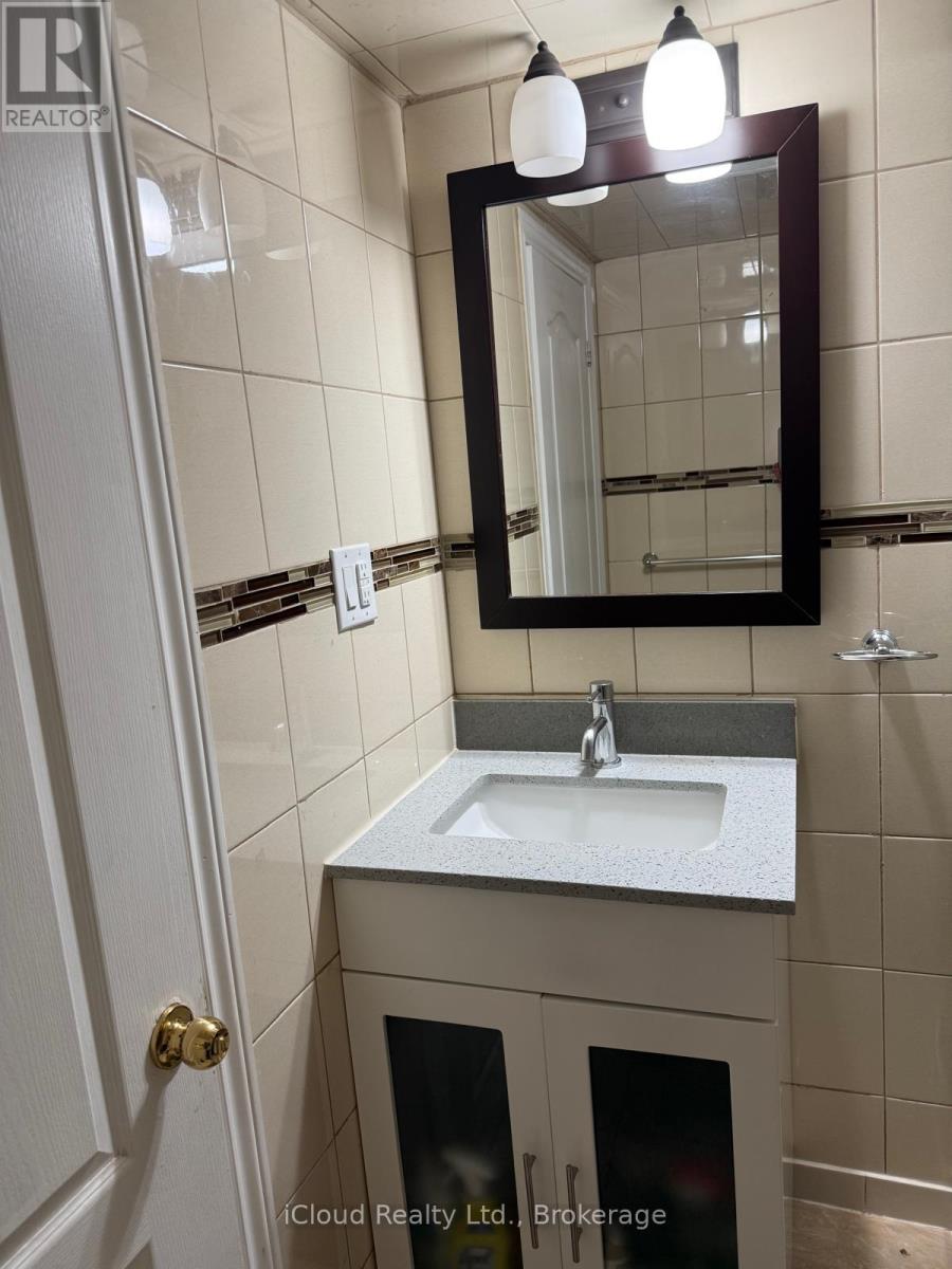 Bsmt - 61 Templehill Road, Brampton, Ontario  L6R 3S4 - Photo 9 - W12450888