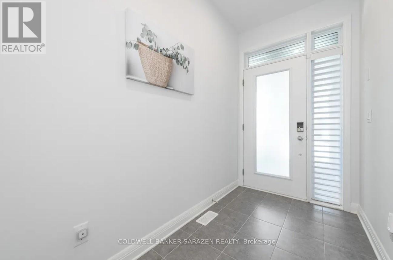 22 Stanhope Court, Ottawa, Ontario  K2C 3H1 - Photo 2 - X12450910