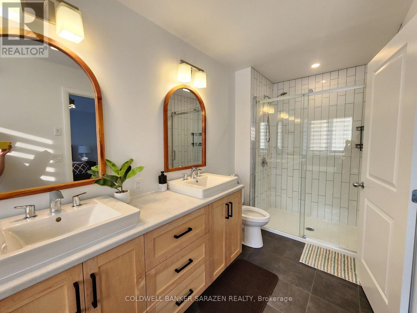 22 Stanhope Court, Ottawa, Ontario  K2C 3H1 - Photo 21 - X12450910