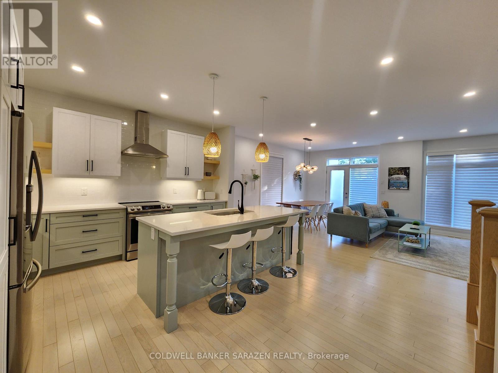 22 Stanhope Court, Ottawa, Ontario  K2C 3H1 - Photo 6 - X12450910