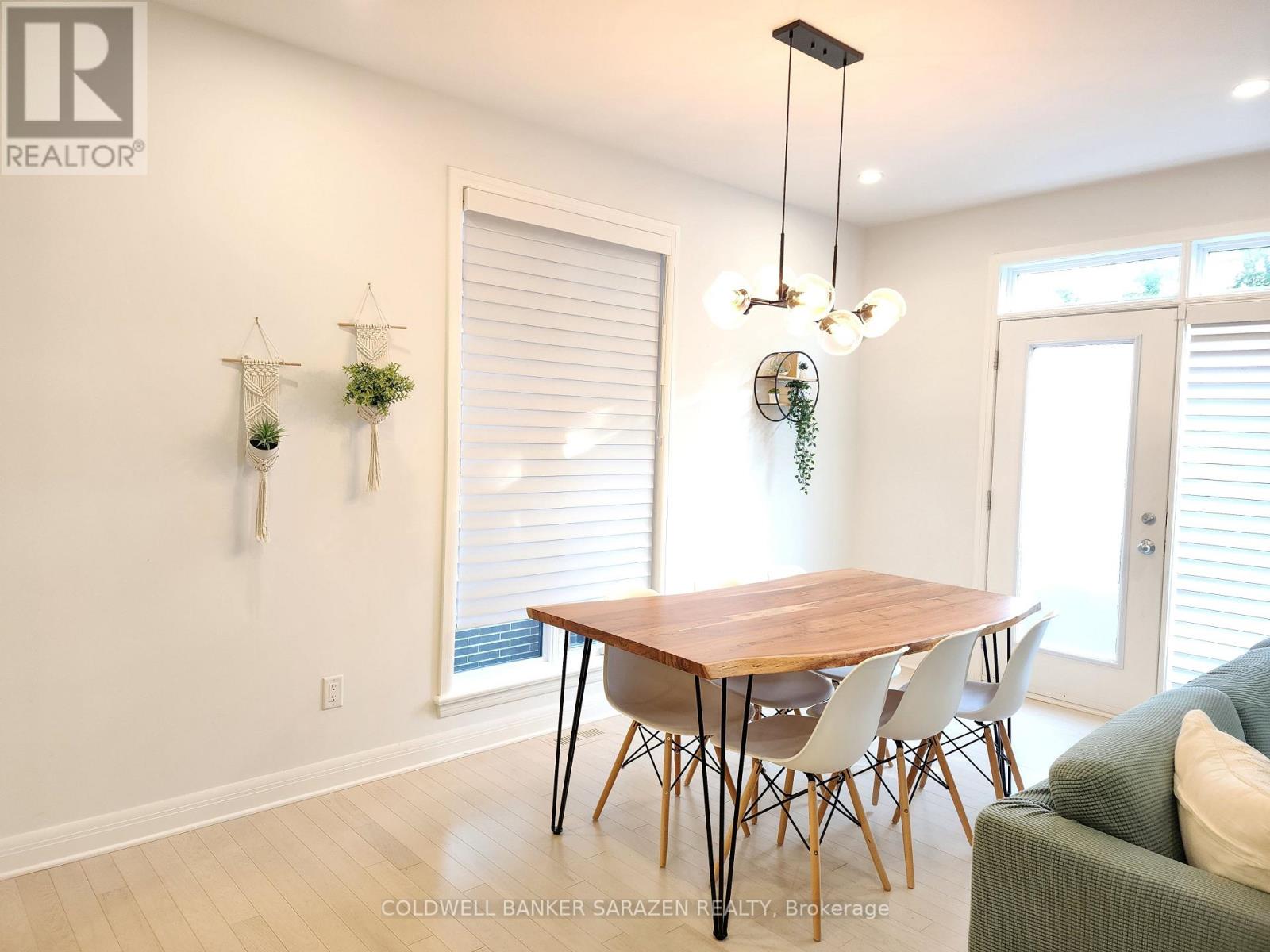 22 Stanhope Court, Ottawa, Ontario  K2C 3H1 - Photo 9 - X12450910
