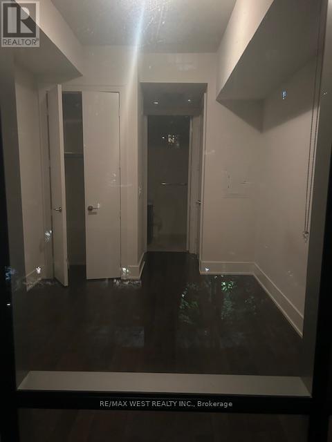 310 - 39 Queens Quay E, Toronto, Ontario  M5E 0A5 - Photo 10 - C12448378