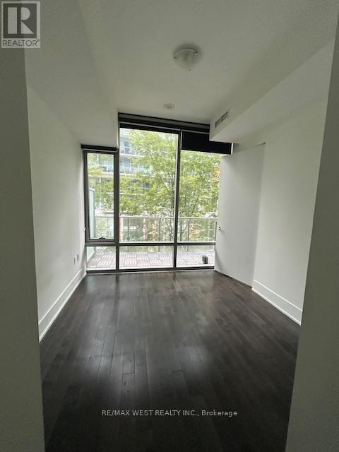 310 - 39 Queens Quay E, Toronto, Ontario  M5E 0A5 - Photo 11 - C12448378