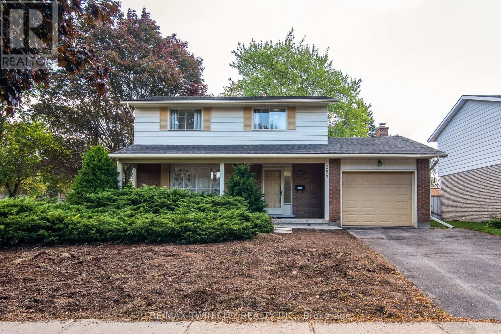 389 Dunvegan Drive, Waterloo, Ontario  N2K 2C6 - Photo 1 - X12450874
