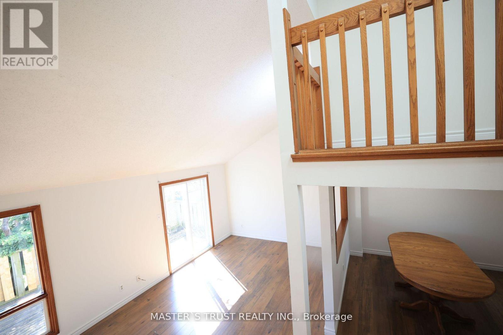 559 Edinburgh Road S, Guelph, Ontario  N1G 4E7 - Photo 13 - X12450877