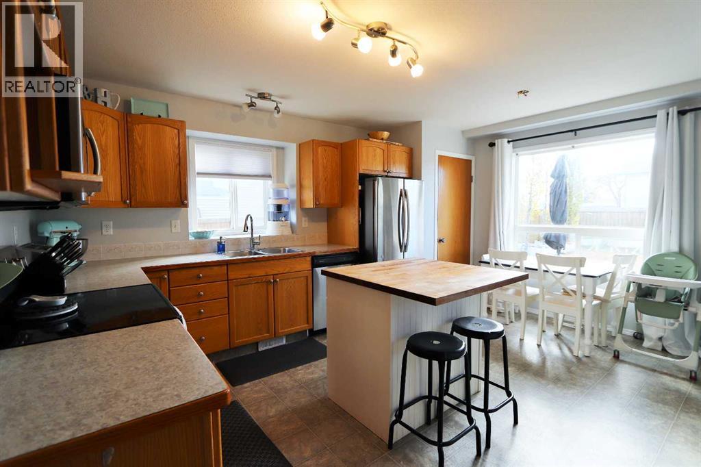 4949 Westbrooke Road, Blackfalds, Alberta  T4M 0L1 - Photo 9 - A2262964