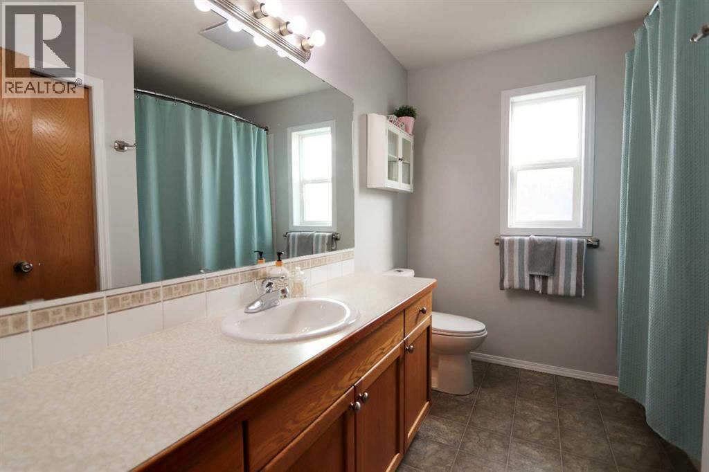 4949 Westbrooke Road, Blackfalds, Alberta  T4M 0L1 - Photo 19 - A2262964