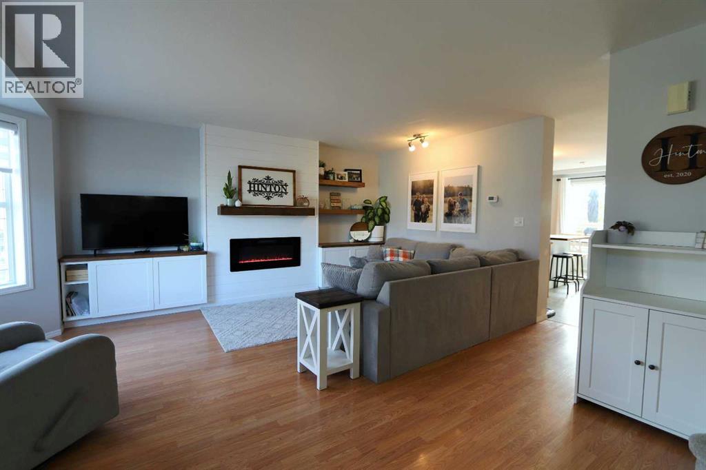 4949 Westbrooke Road, Blackfalds, Alberta  T4M 0L1 - Photo 4 - A2262964