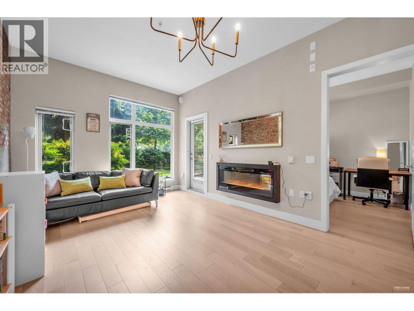 108 262 Salter Street, New Westminster, British Columbia  V3M 0J6 - Photo 3 - R3043677