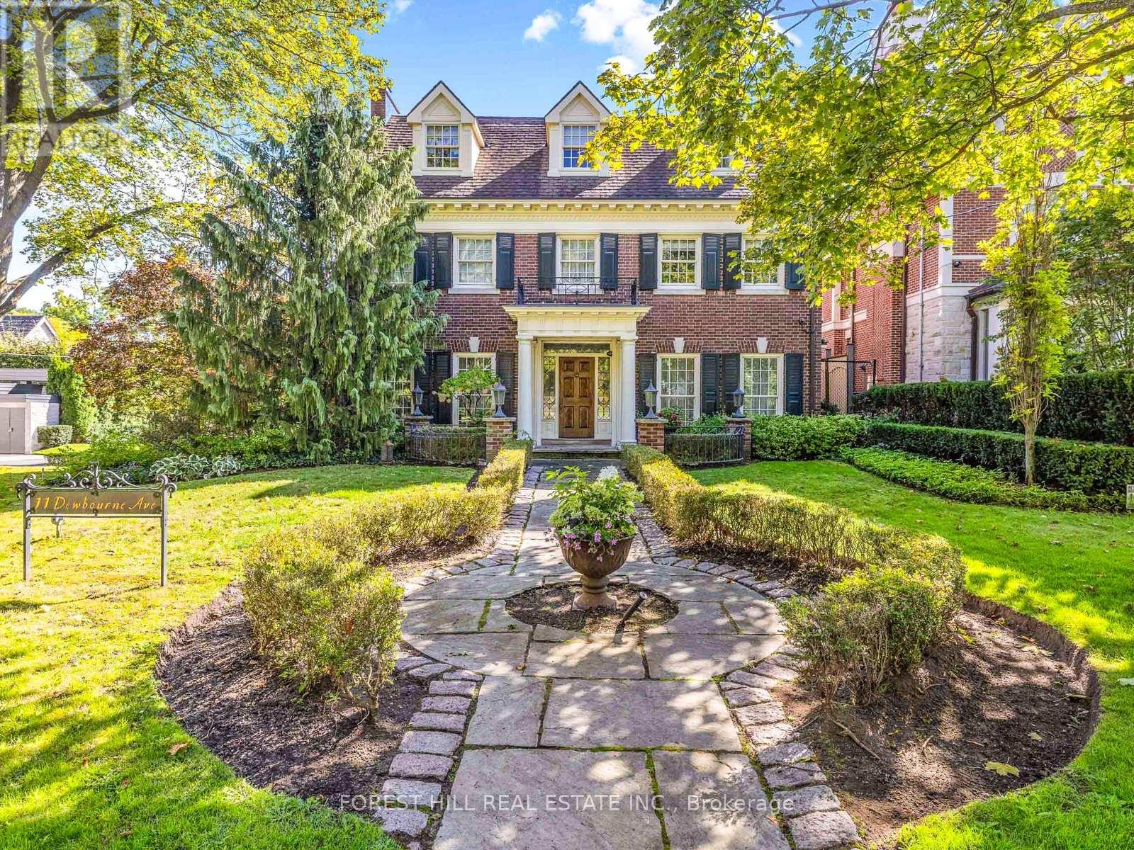 11 Dewbourne Avenue, Toronto, Ontario  M5P 1Z3 - Photo 1 - C12450908