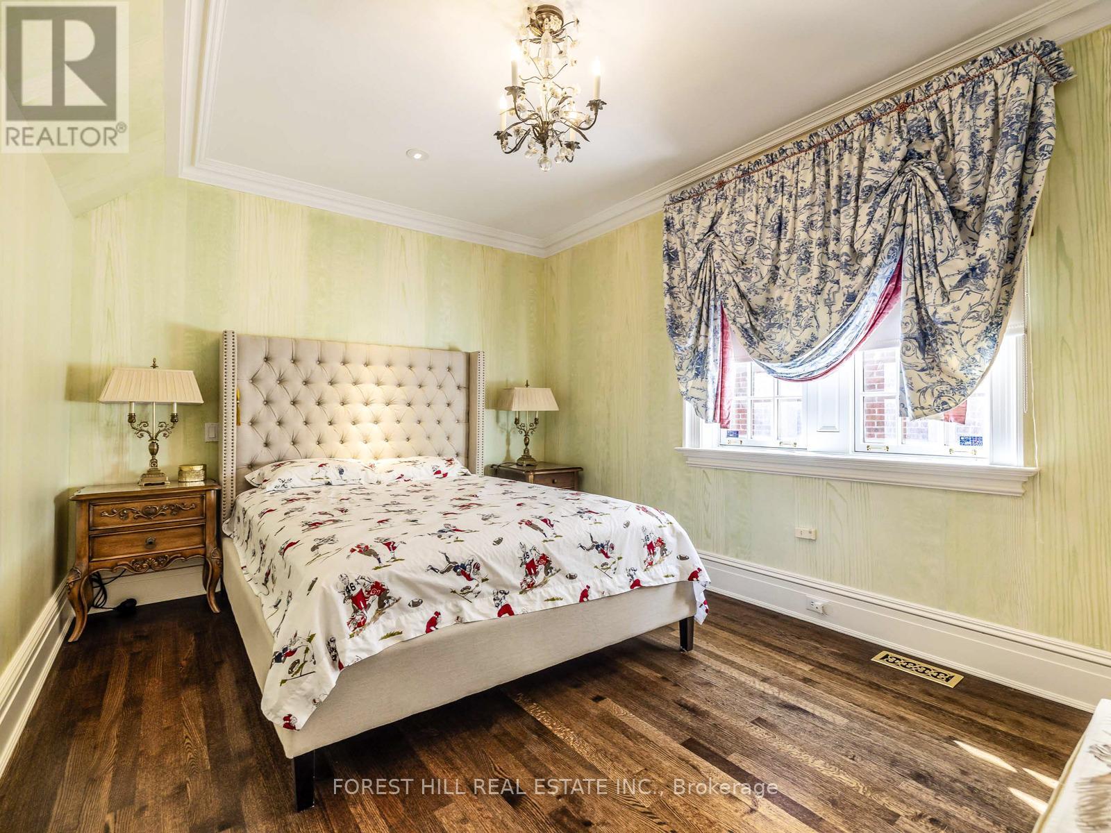11 Dewbourne Avenue, Toronto, Ontario  M5P 1Z3 - Photo 30 - C12450908