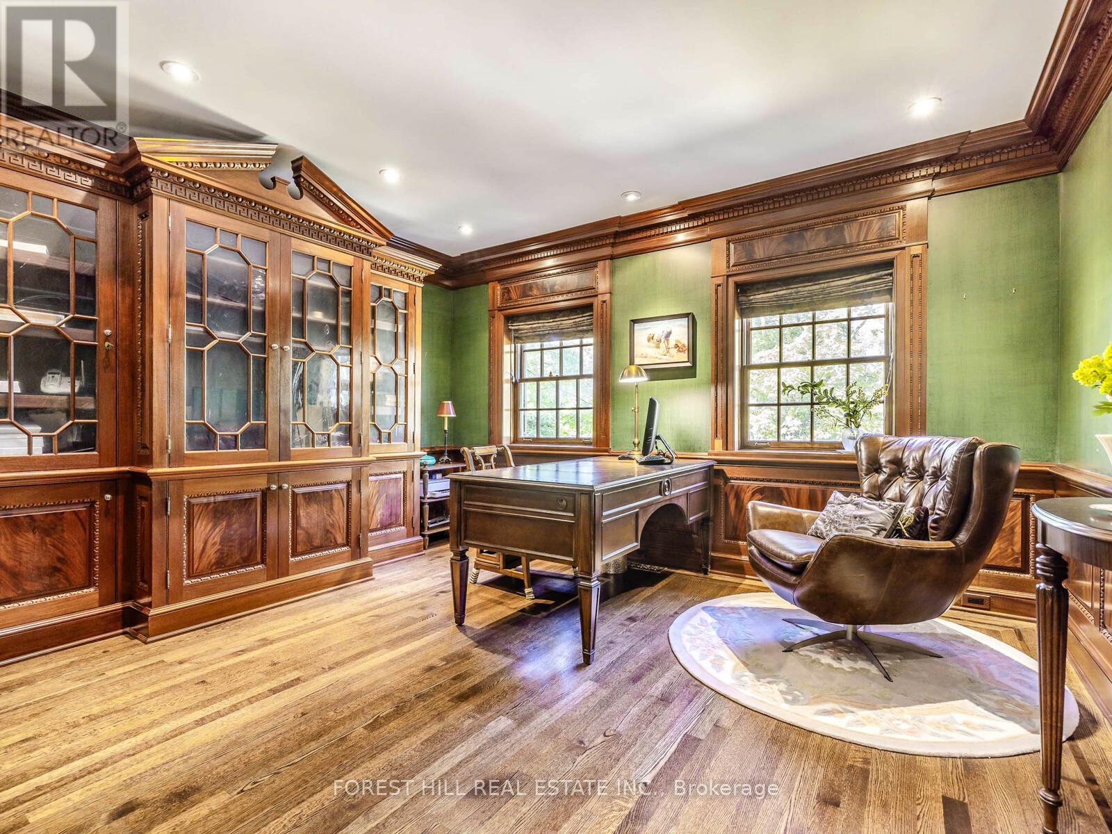 11 Dewbourne Avenue, Toronto, Ontario  M5P 1Z3 - Photo 31 - C12450908