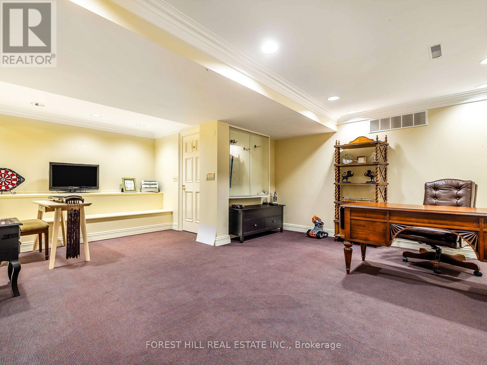 11 Dewbourne Avenue, Toronto, Ontario  M5P 1Z3 - Photo 41 - C12450908