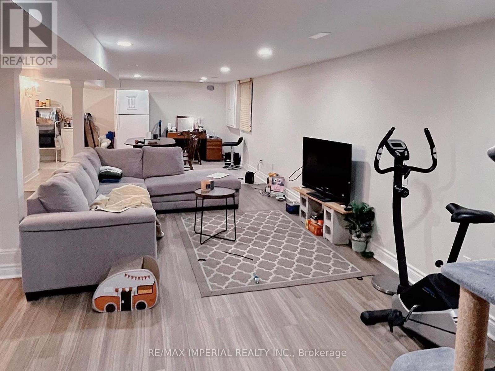 BSMT - 119 WEDGEWOOD DRIVE, Toronto, Ontario