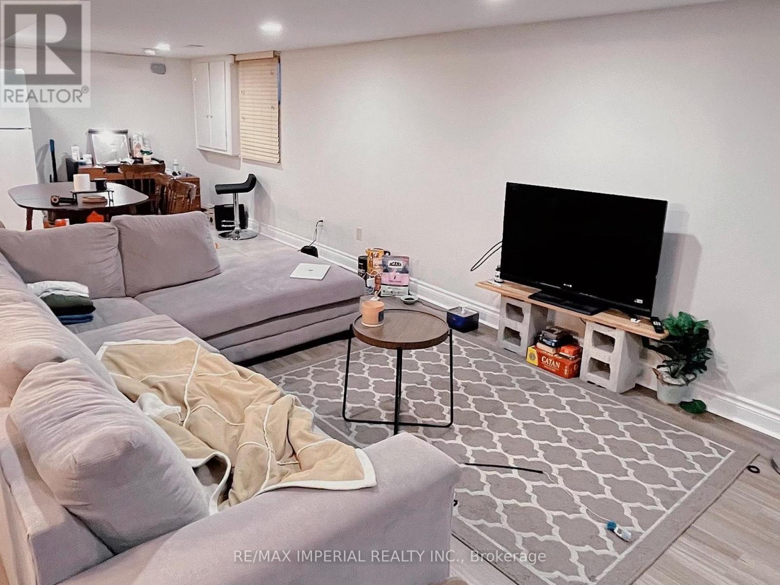 Bsmt - 119 Wedgewood Drive, Toronto, Ontario  M2M 2H6 - Photo 2 - C12447108
