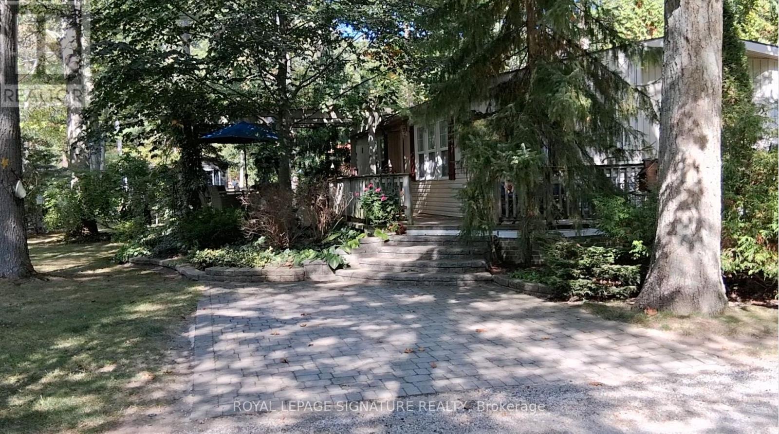 A37 - 9910 Northville Crescent S, Lambton Shores, Ontario  N0M 2N0 - Photo 22 - X12450902