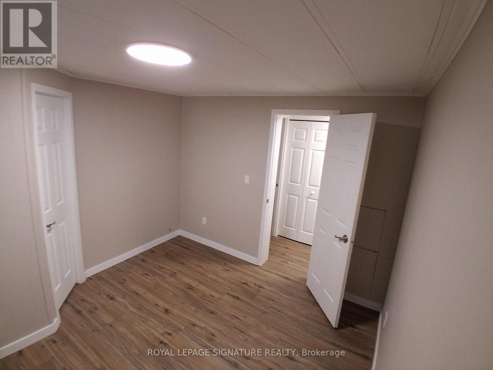 A37 - 9910 Northville Crescent S, Lambton Shores, Ontario  N0M 2N0 - Photo 16 - X12450902