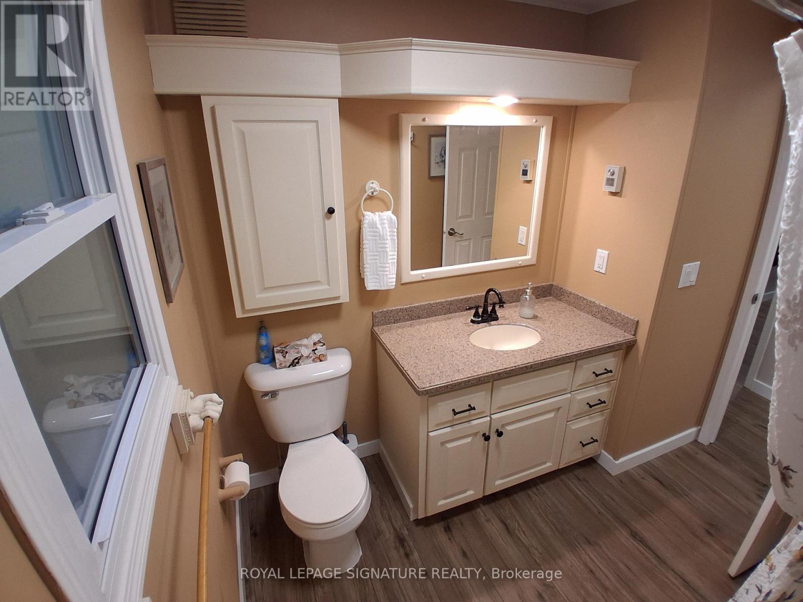A37 - 9910 Northville Crescent S, Lambton Shores, Ontario  N0M 2N0 - Photo 20 - X12450902