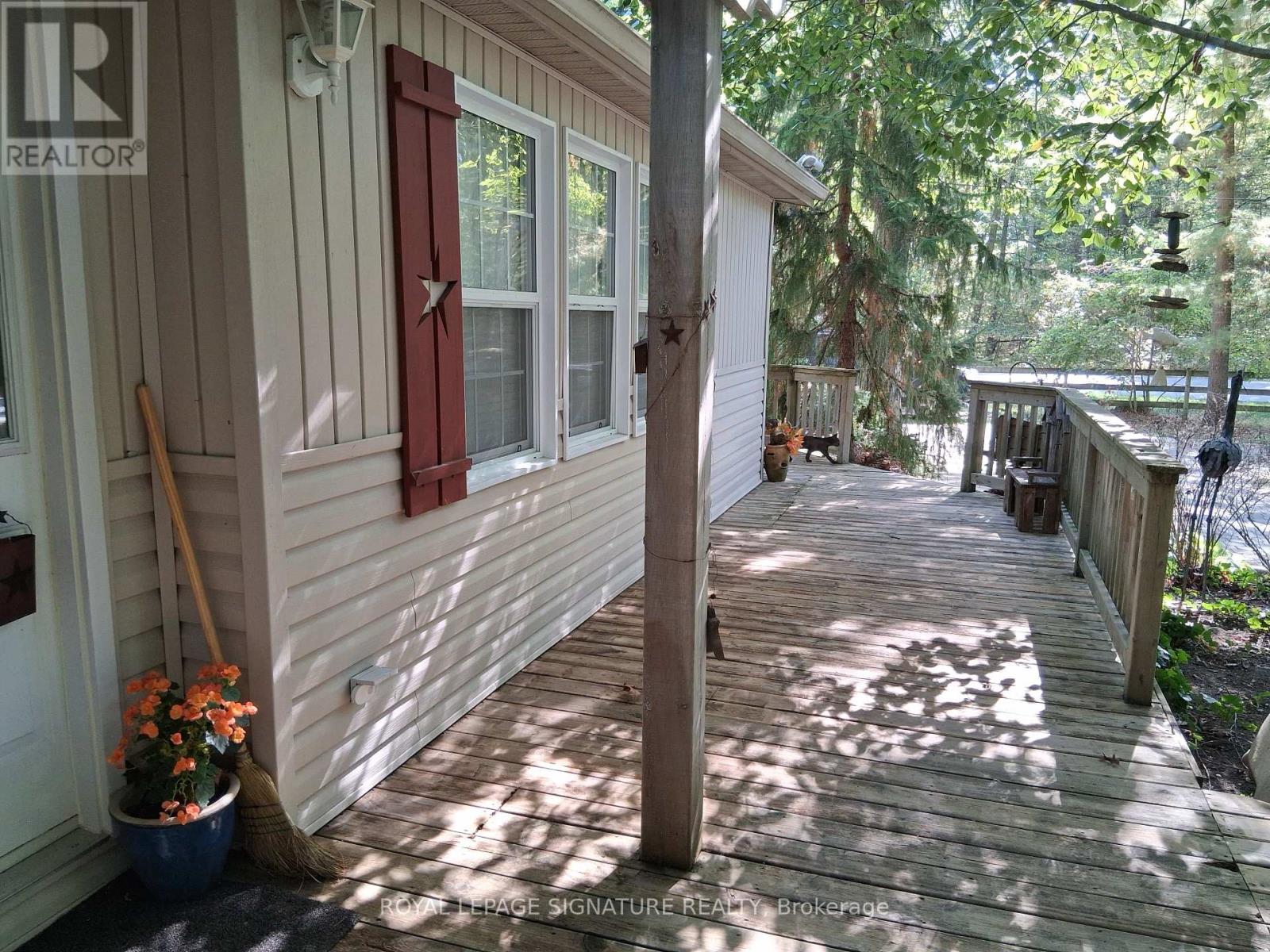 A37 - 9910 Northville Crescent S, Lambton Shores, Ontario  N0M 2N0 - Photo 23 - X12450902