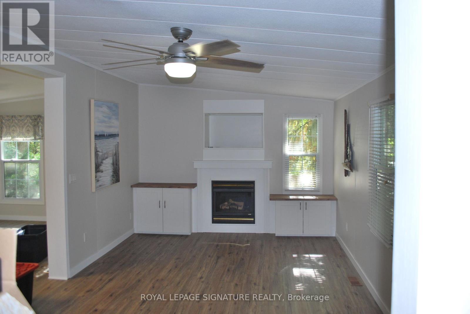 A37 - 9910 Northville Crescent S, Lambton Shores, Ontario  N0M 2N0 - Photo 6 - X12450902